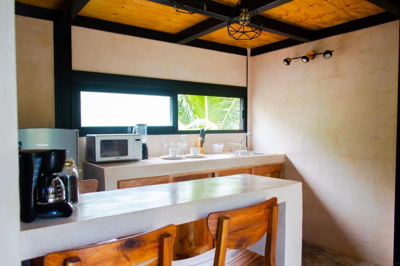 Xtambaa Cabins & Spa Only Adults El Cuyo Bagian luar foto